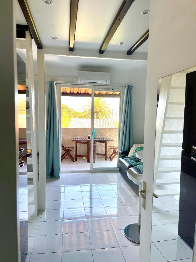 Magnifique Studio Vue Mer A 5 Minutes De La Plage Saint-Cyr-sur-Mer Exterior foto